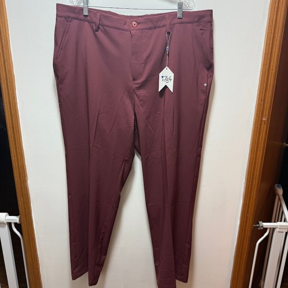 1764 Blaze Golf Pants Burgundy Performance Stretch Mens Size 42x30 NEW WITH TAG